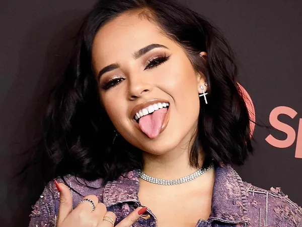 Becky G Dişleri: Bilimsel ve Kültürel Perspektiften Becky G’nin Gülüşü